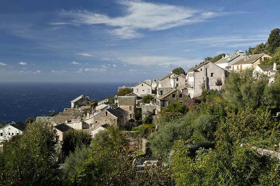 Au-Bon-Clocher-266 Activités à proximité de l’hôtel-restaurant de Canari : un petit village entre mer et montagne